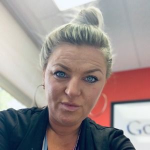Meet your Posher, Stacy